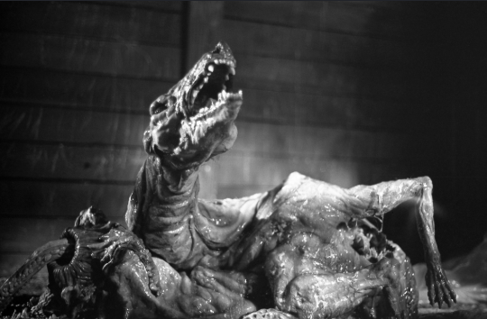 John Carpenter's The Thing 1982 kennel transformation practical effects