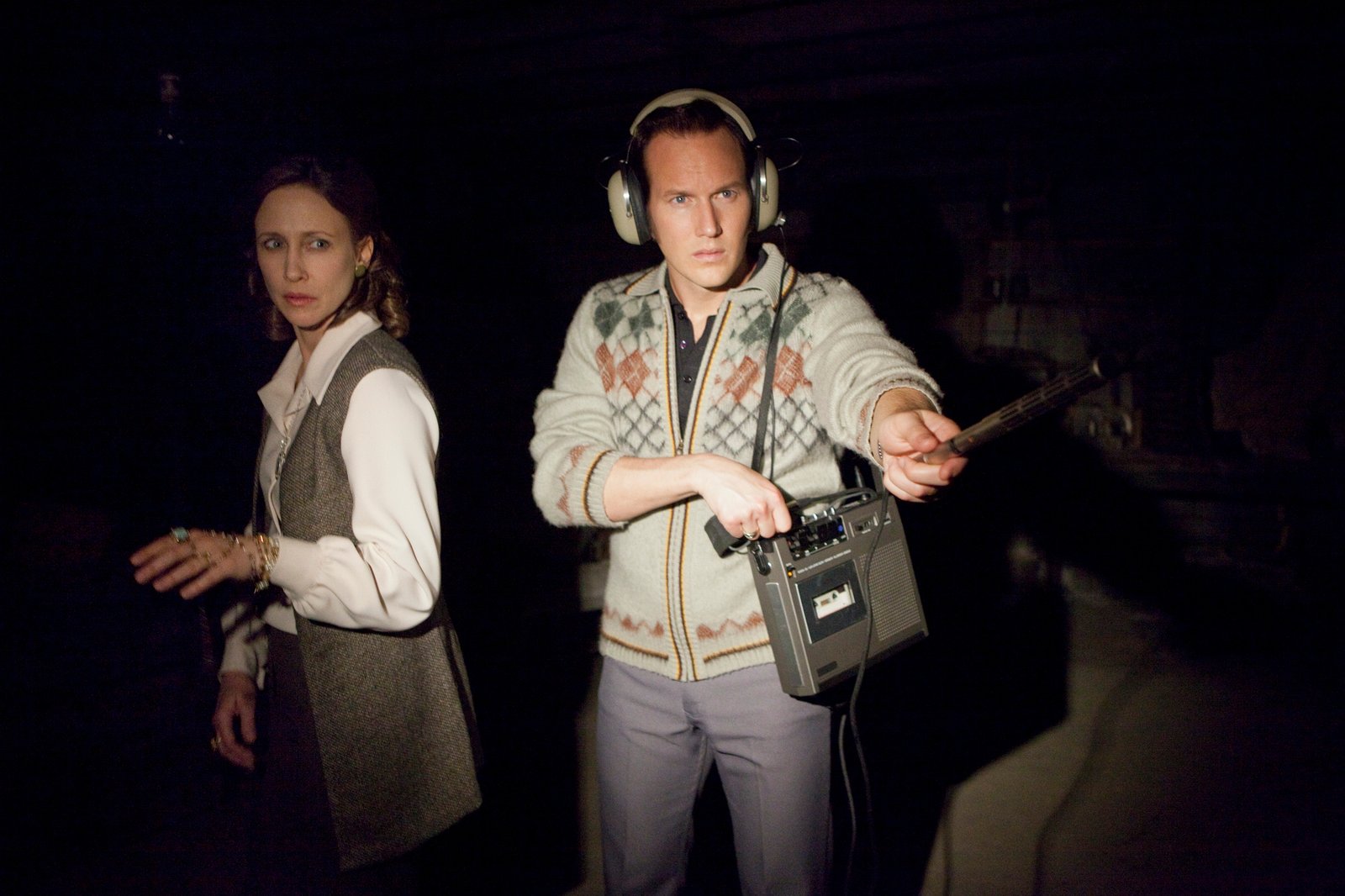 The Conjuring Bathsheba wardrobe shadow visual effects composition